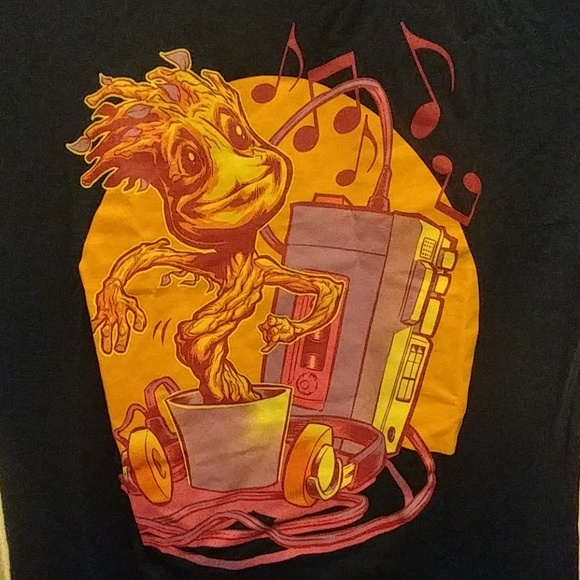 Tops - Picture 2 of 3